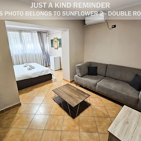 Sunflower Rooms Тирана Экстерьер фото