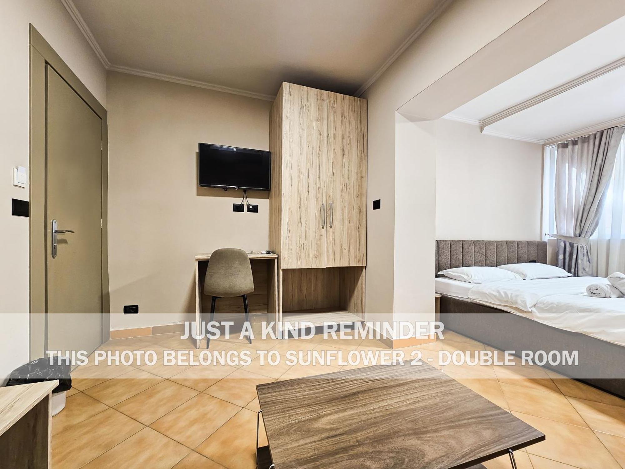 Sunflower Rooms Тирана Экстерьер фото
