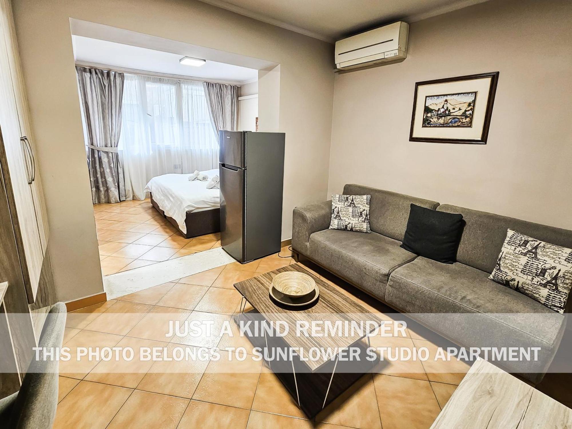 Sunflower Rooms Тирана Экстерьер фото