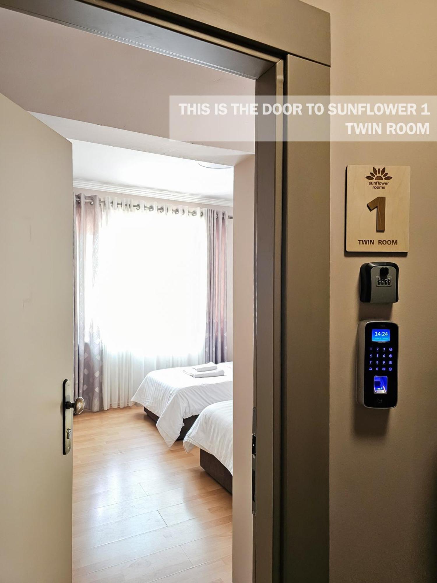 Sunflower Rooms Тирана Экстерьер фото