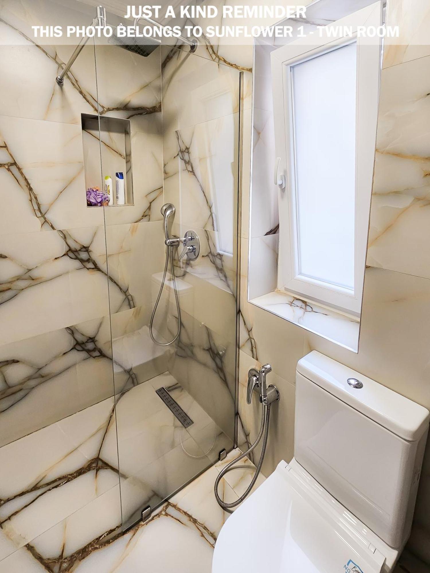 Sunflower Rooms Тирана Экстерьер фото
