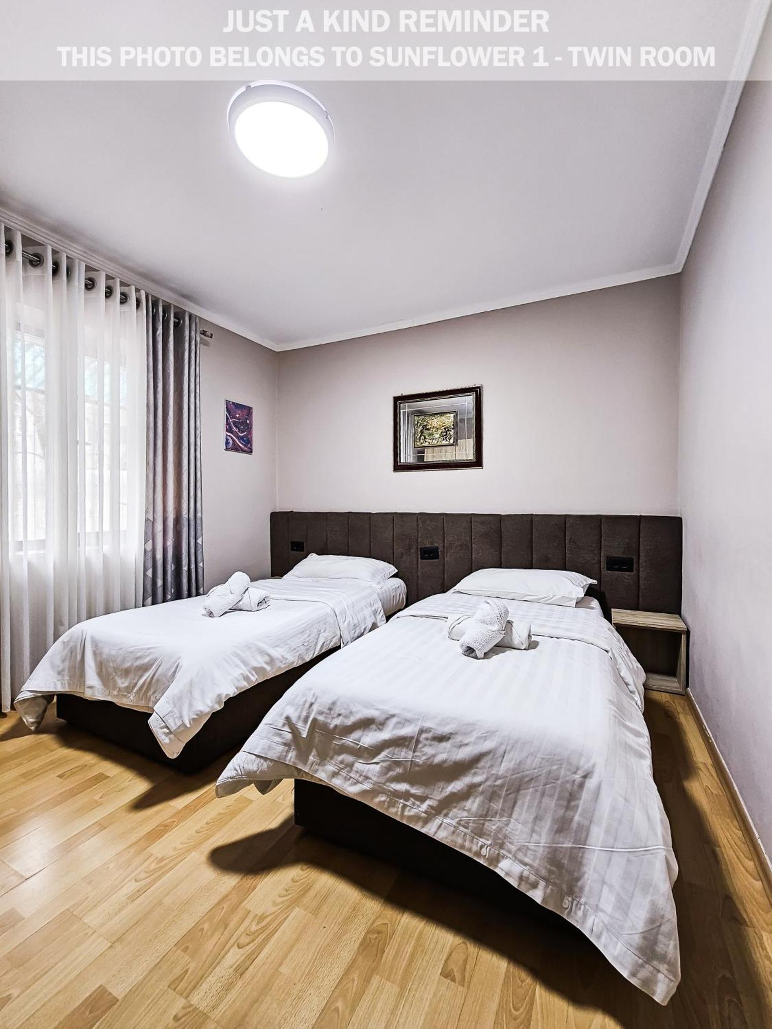 Sunflower Rooms Тирана Экстерьер фото