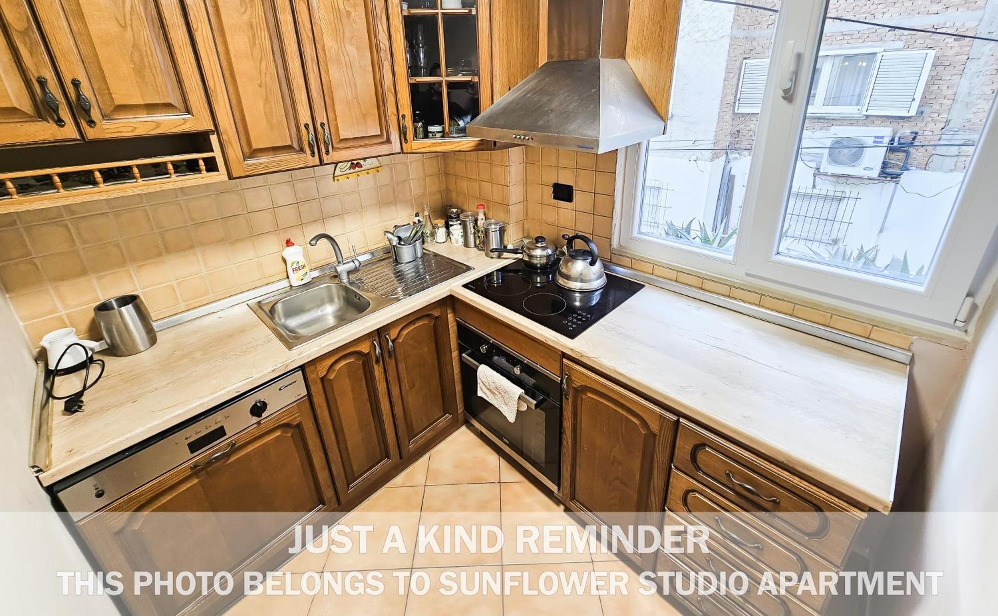 Sunflower Rooms Тирана Экстерьер фото